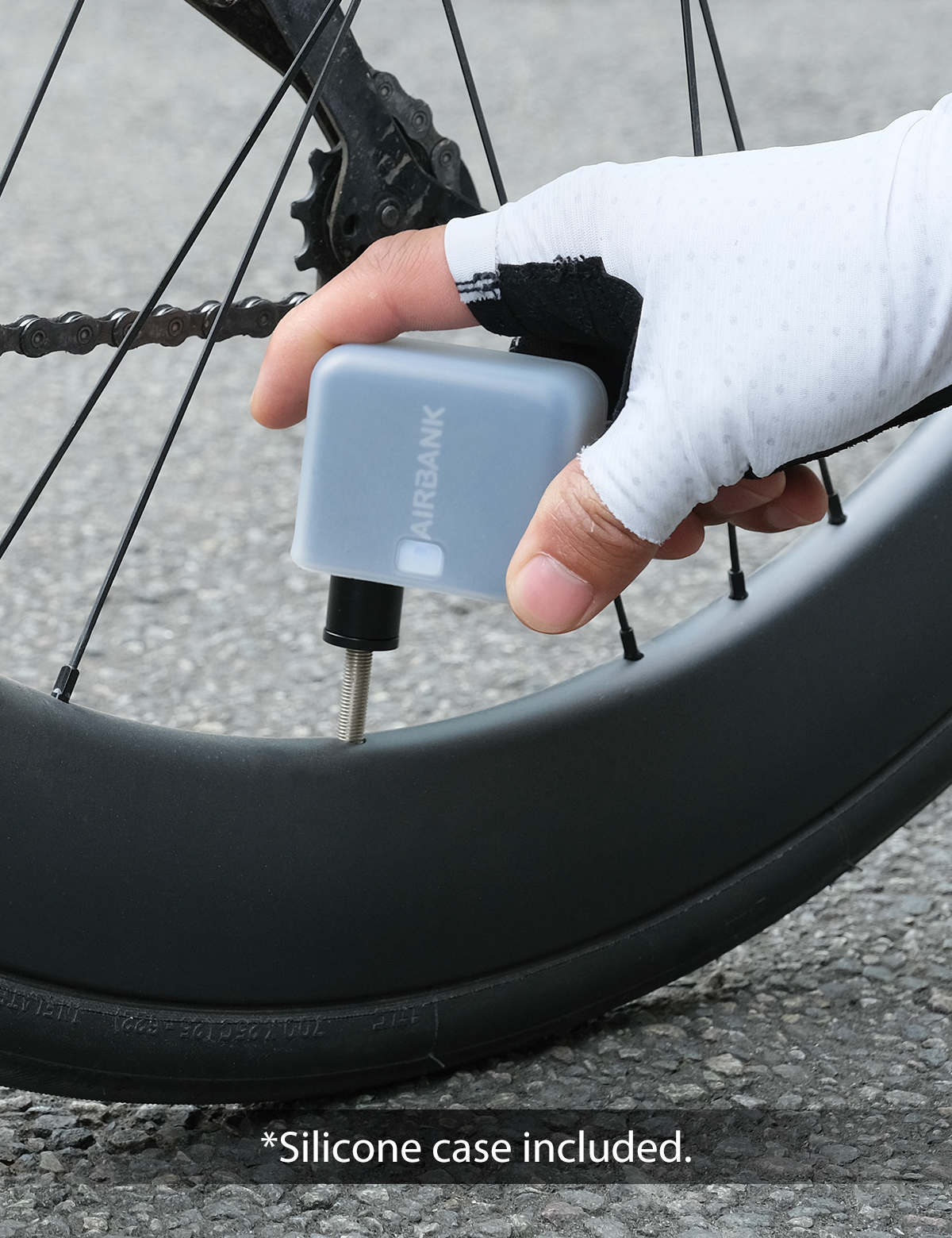 AIRBANK - akku-betriebene Taschen-Luftpumpe für Rennrad und Gravelbike mit bis zu 7 bar Leistung