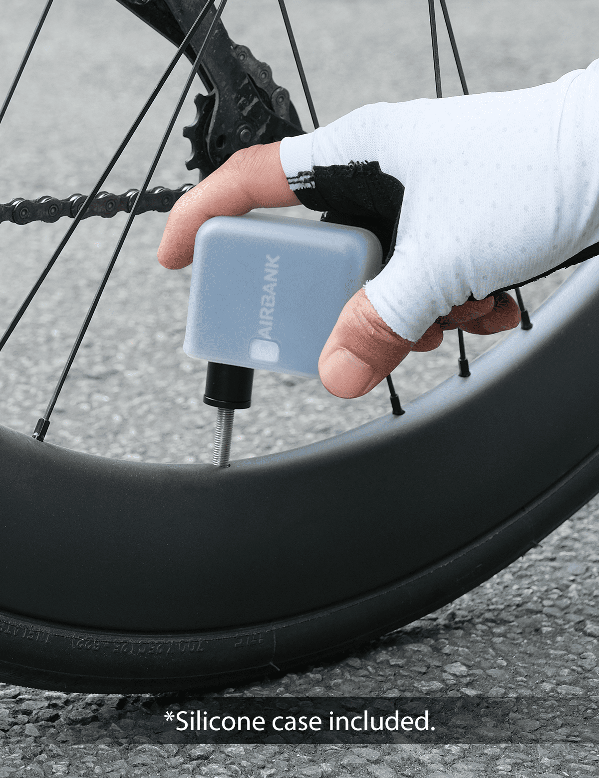 AIRBANK - akku-betriebene Taschen-Luftpumpe für Rennrad und Gravelbike mit bis zu 7 bar Leistung